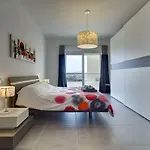 Luxury With Pool Apartment Sliema
