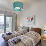 Luxury With Pool Appartement *