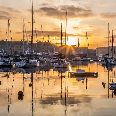 דירה Luxury With Pool