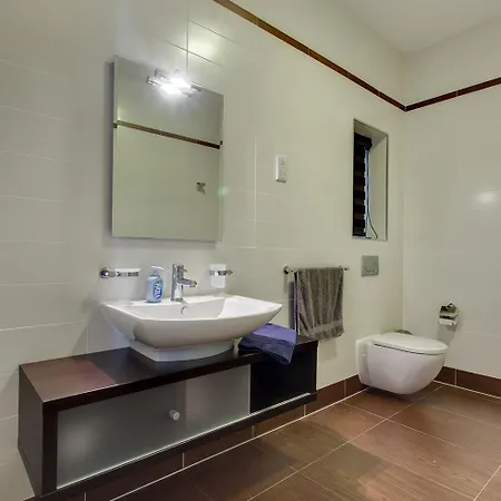 Apartment Luxury With Pool Sliema