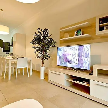 Luxury With Pool Apartment Sliema