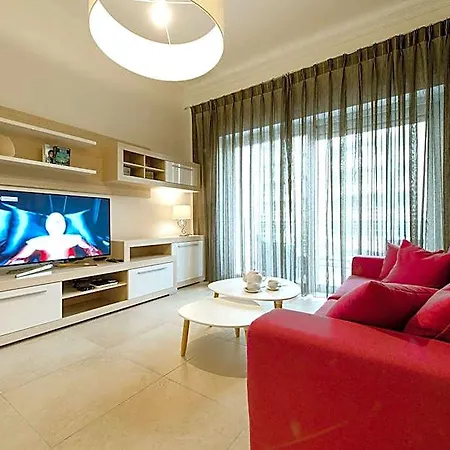 Apartment Luxury With Pool Sliema