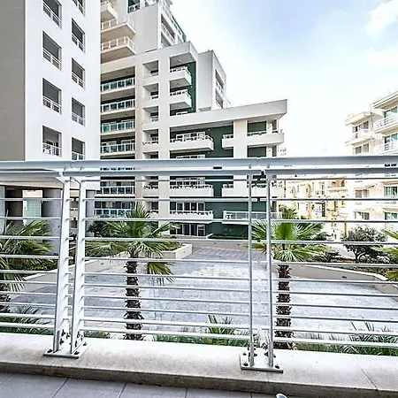 Luxury With Pool Apartment
