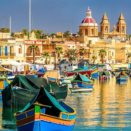 Apartment Luxury With Pool Sliema