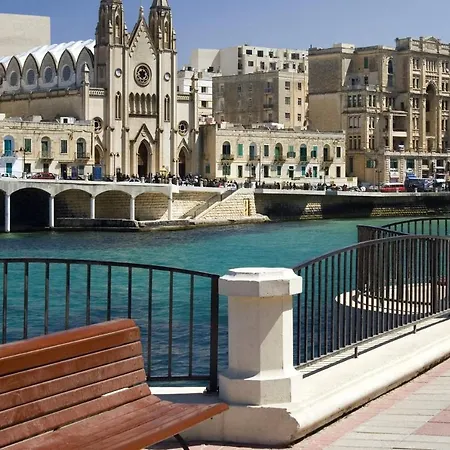 Luxury With Pool Apartment Sliema