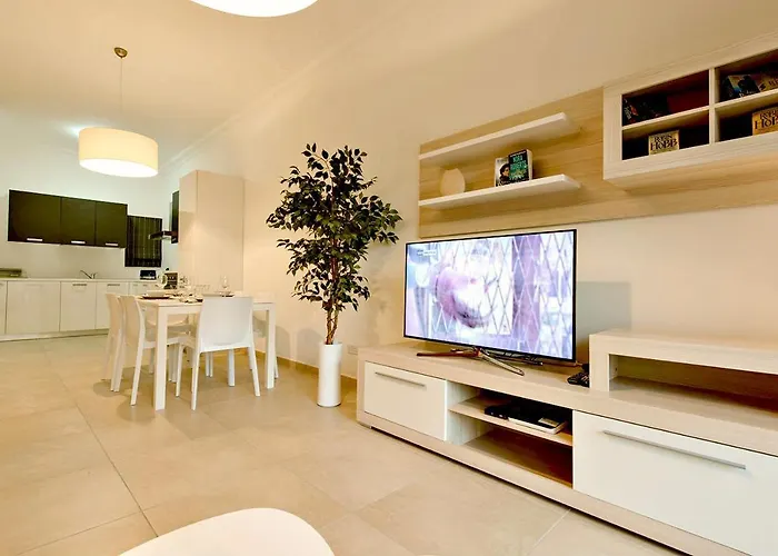 Luxury With Pool * Sliema