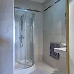 Luxury With Pool Apartment *